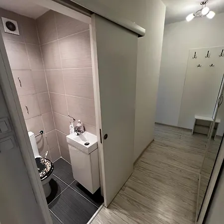 Nad Jazerom Apartment *