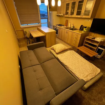 Nad Jazerom Apartment *
